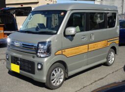 軽キャンパー　ドリームミニ　木のぬくもり